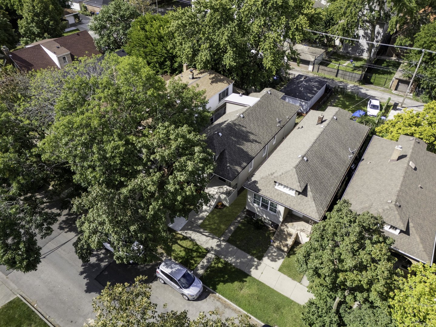 8444 S Essex Avenue, Chicago, IL 60617