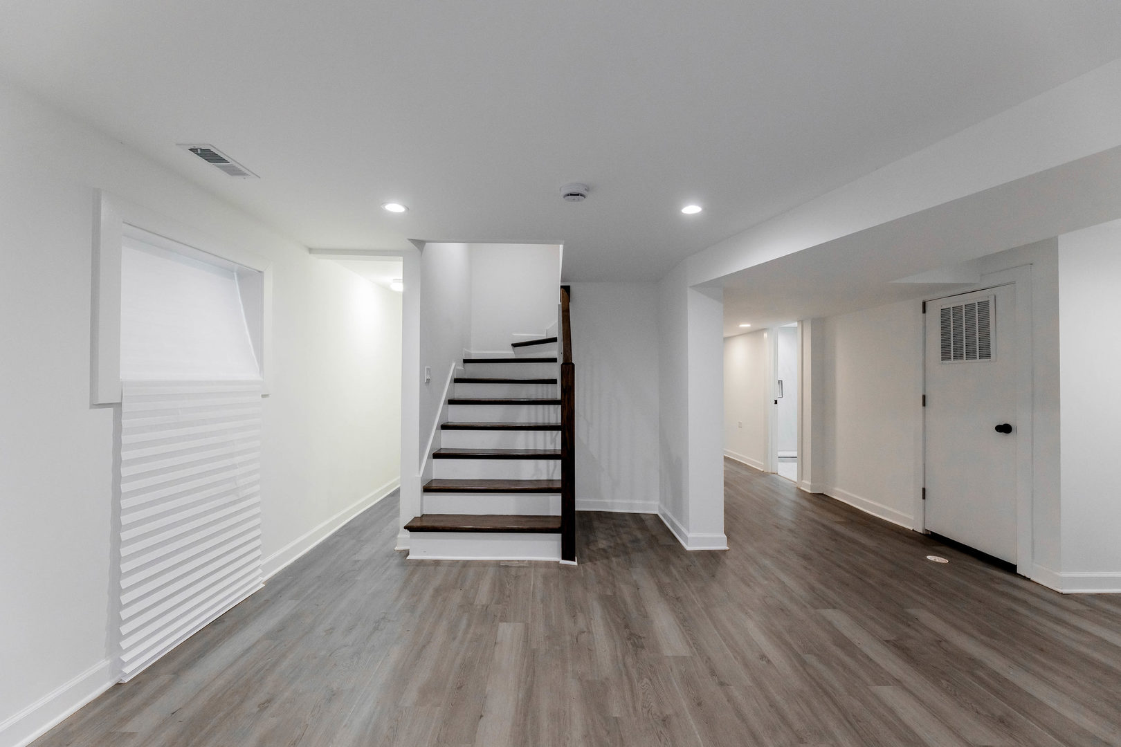 8444 S Essex Avenue, Chicago, IL 60617