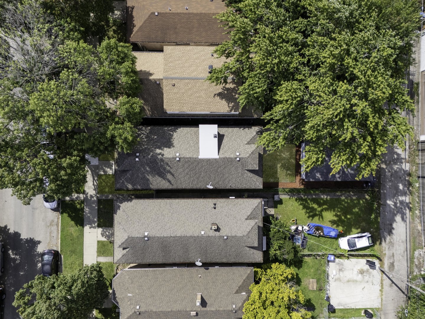 8444 S Essex Avenue, Chicago, IL 60617