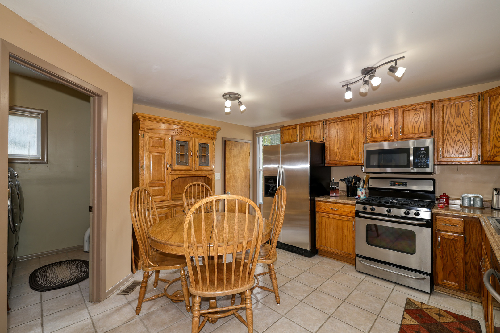 205 W Pierce Street, Elburn, IL 60119