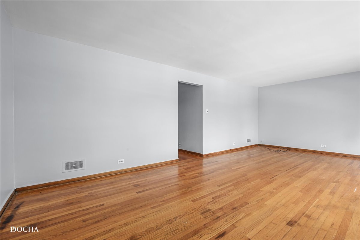 1322 N Austin Boulevard, Oak Park, IL 60302