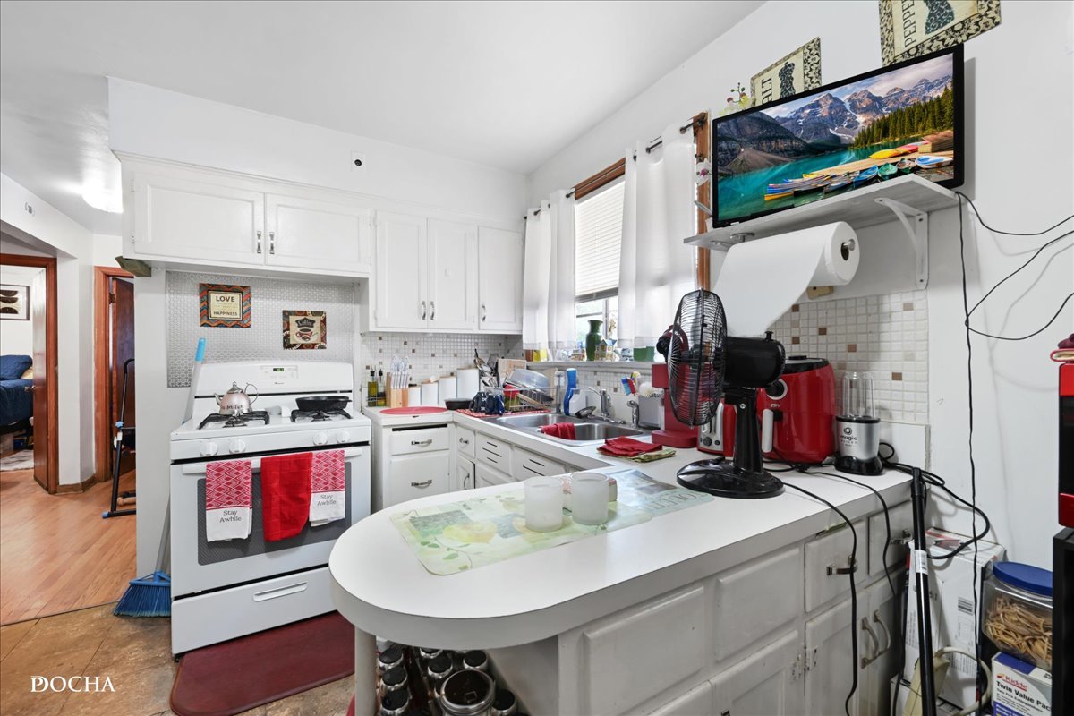 1322 N Austin Boulevard, Oak Park, IL 60302