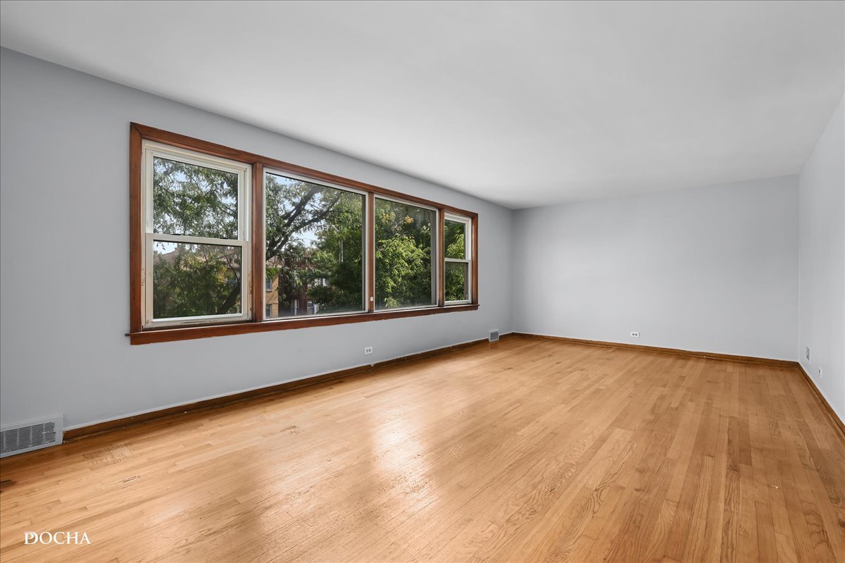 1322 N Austin Boulevard, Oak Park, IL 60302