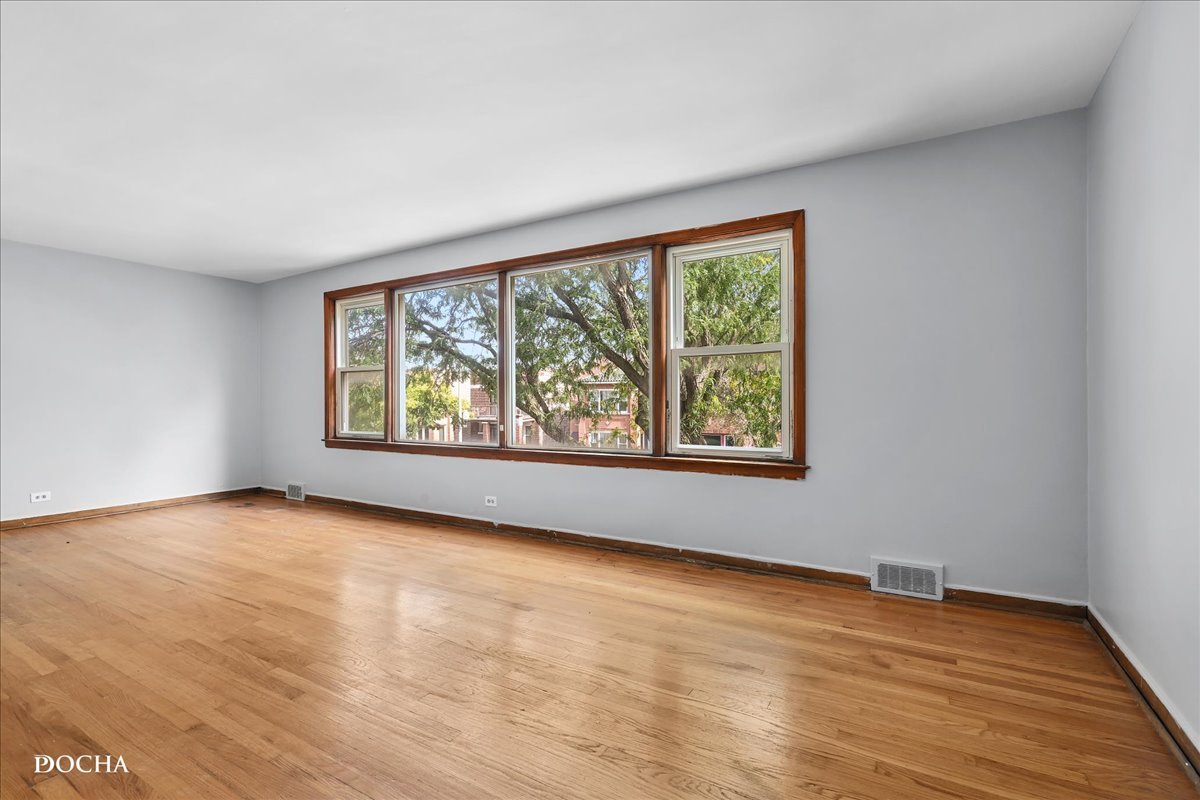 1322 N Austin Boulevard, Oak Park, IL 60302