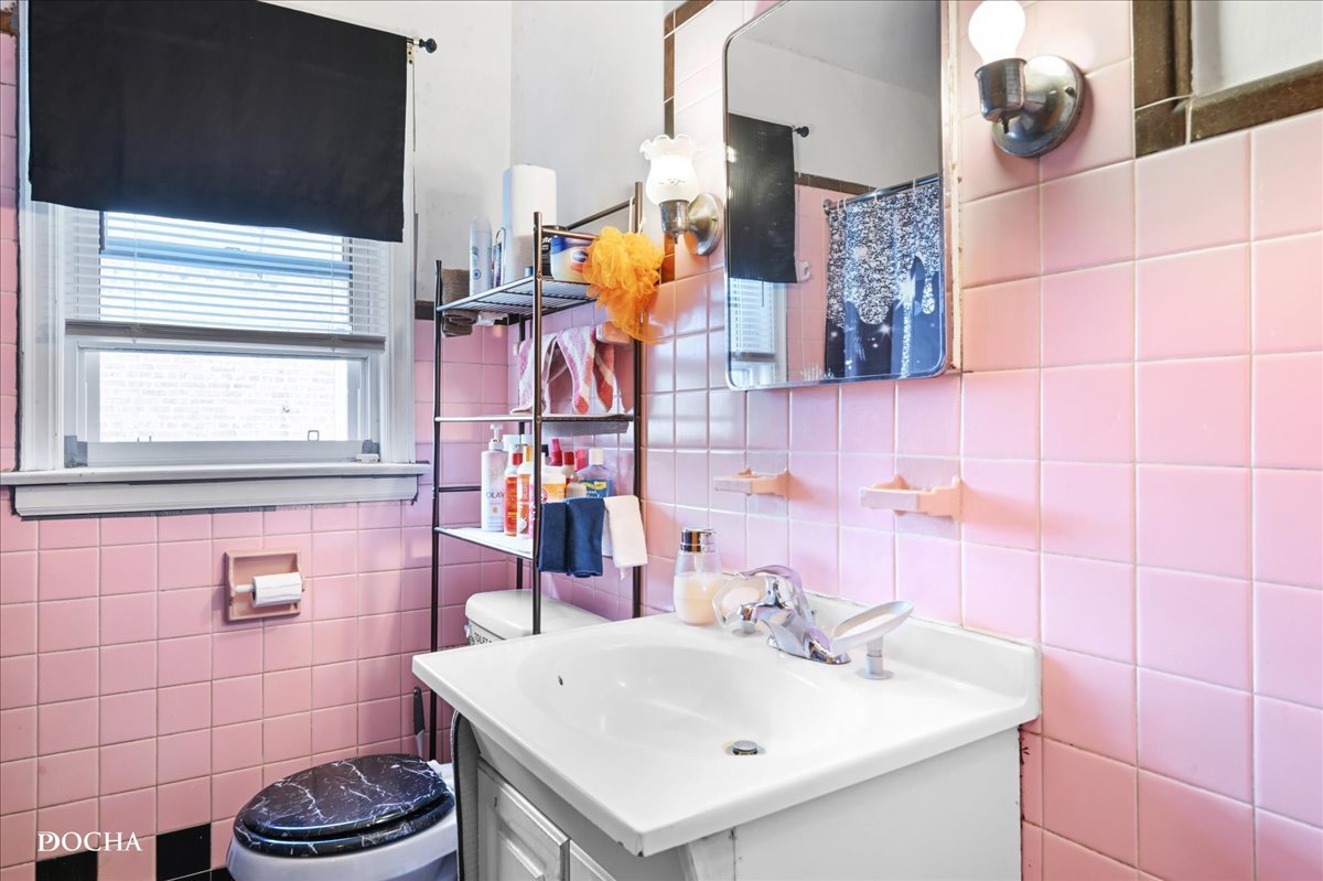 1322 N Austin Boulevard, Oak Park, IL 60302