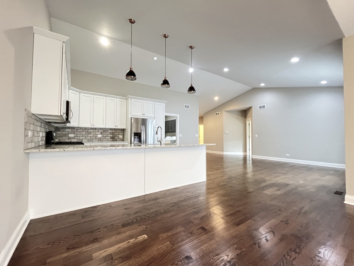 855 MEADOW Lane, Marengo, IL 60152