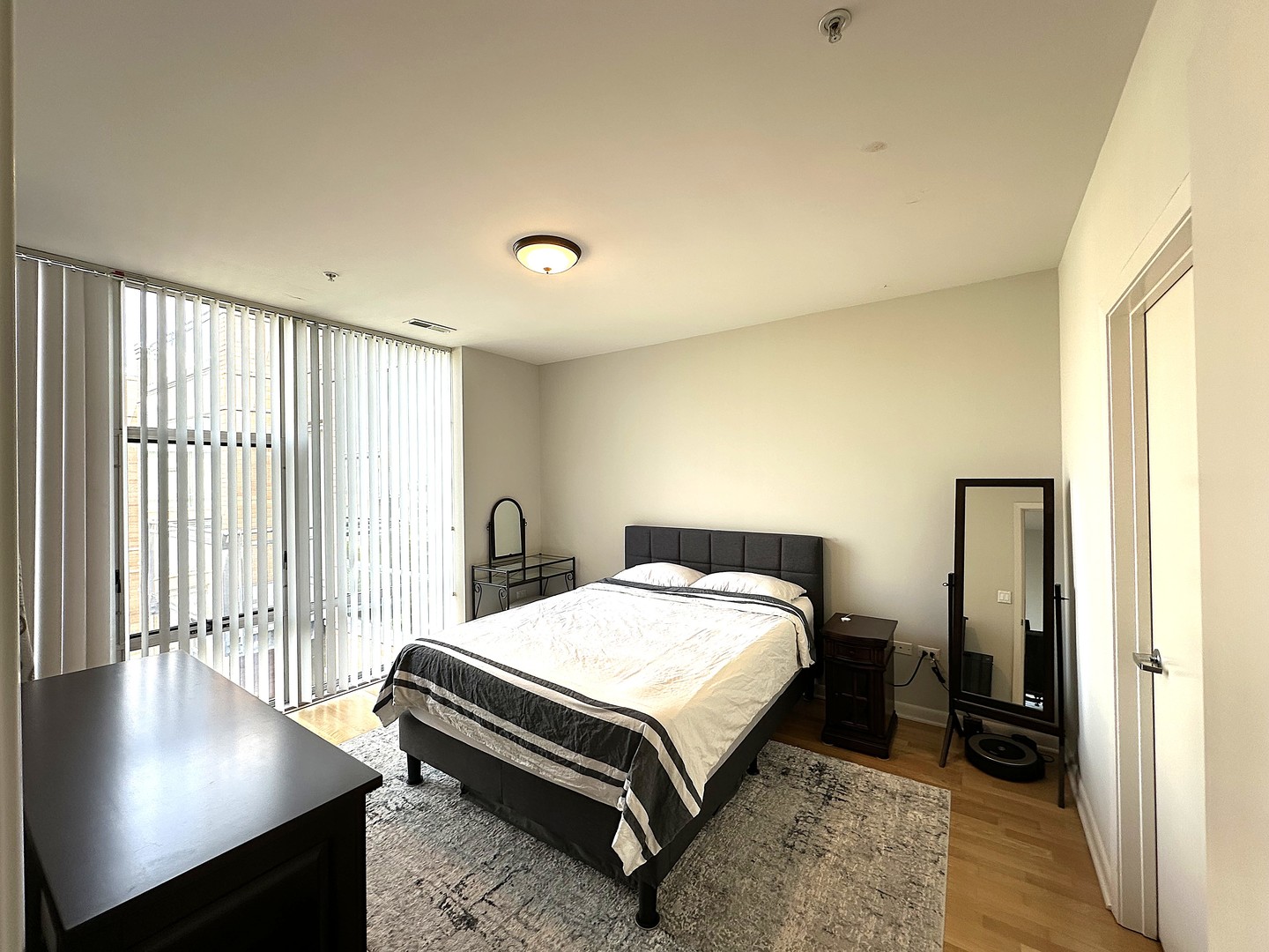 1720 Oak Avenue #706, Evanston, IL 60201