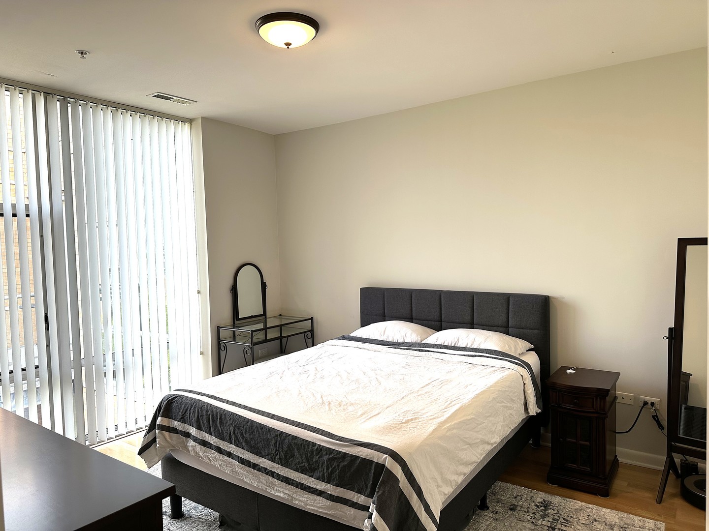 1720 Oak Avenue #706, Evanston, IL 60201