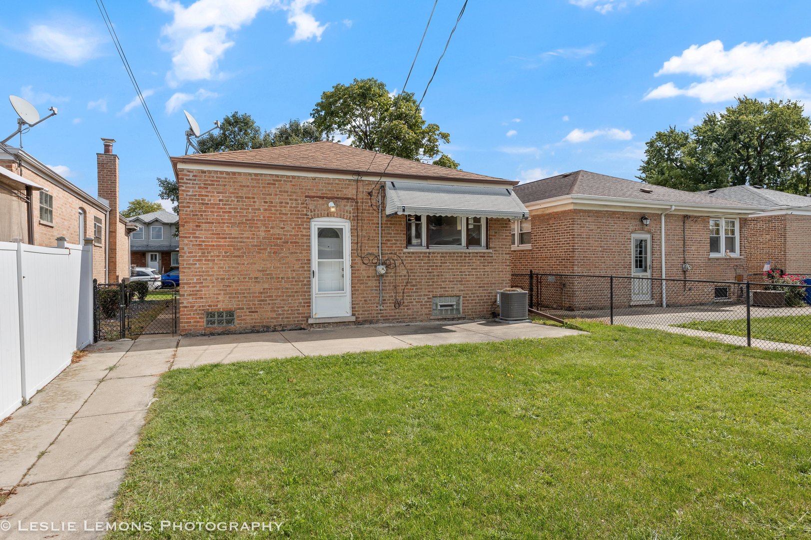 5112 S Nashville Avenue, Chicago, IL 60638