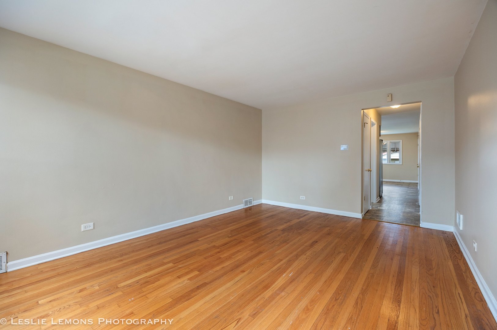 5112 S Nashville Avenue, Chicago, IL 60638