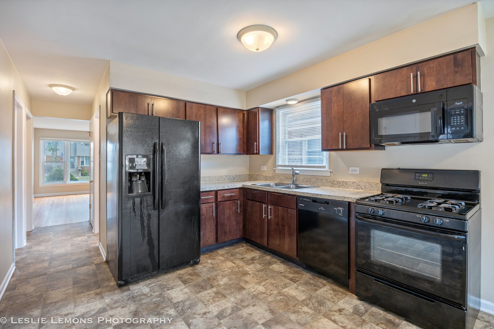 5112 S Nashville Avenue, Chicago, IL 60638