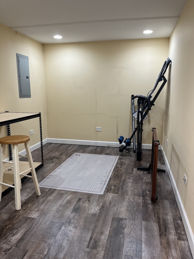 655 W Huron Hills Trail, Round Lake Heights, IL 60073