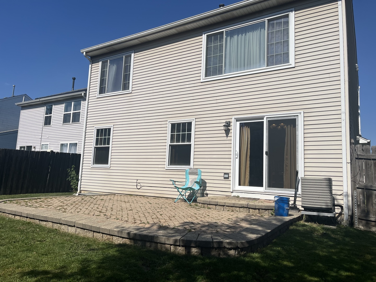 655 W Huron Hills Trail, Round Lake Heights, IL 60073