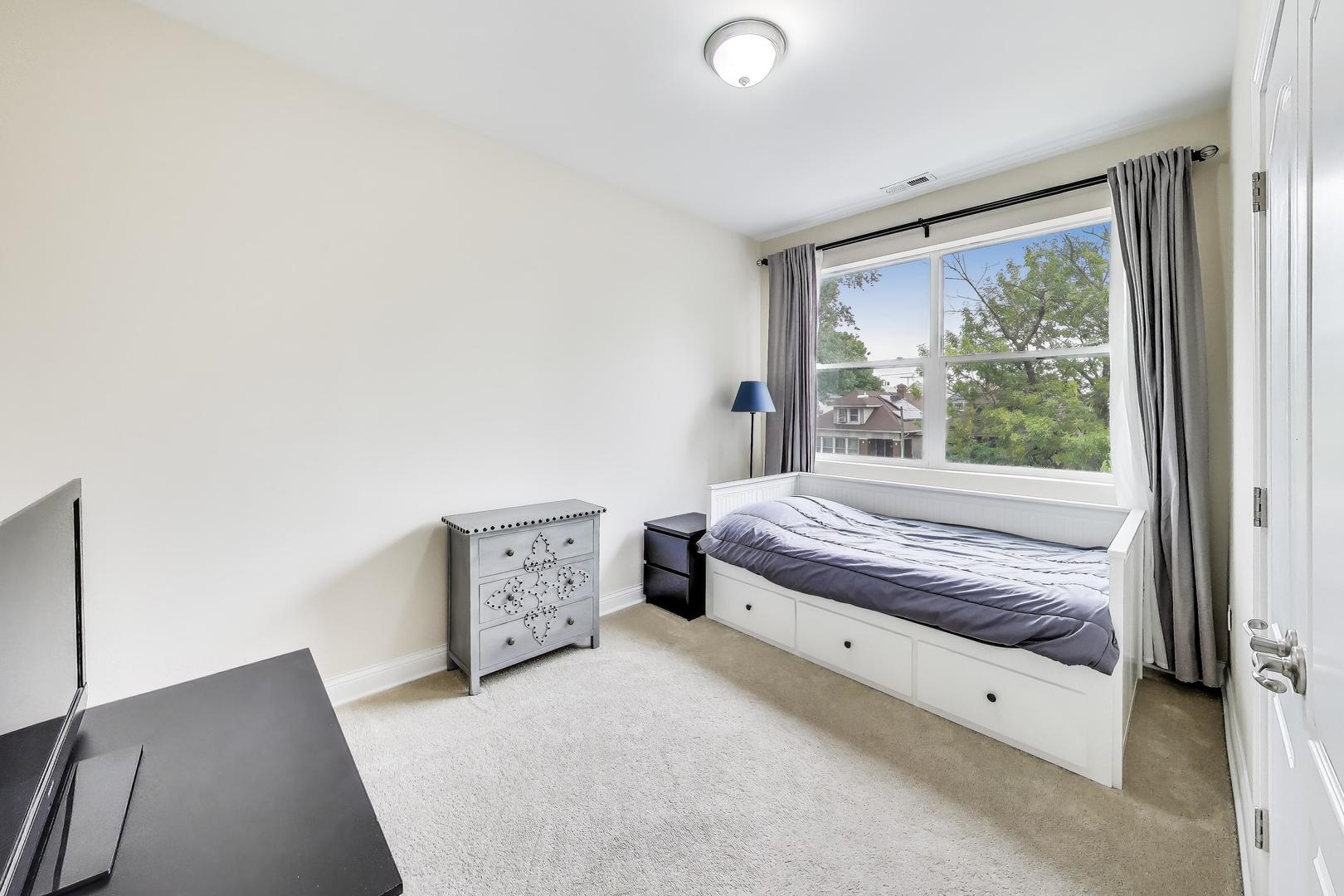 5013 W Dakin Street, Chicago, IL 60641