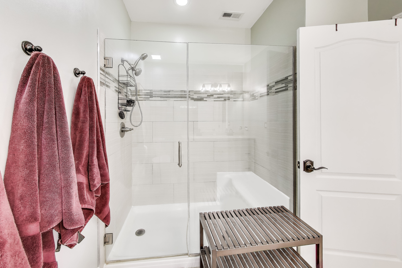 5013 W Dakin Street, Chicago, IL 60641