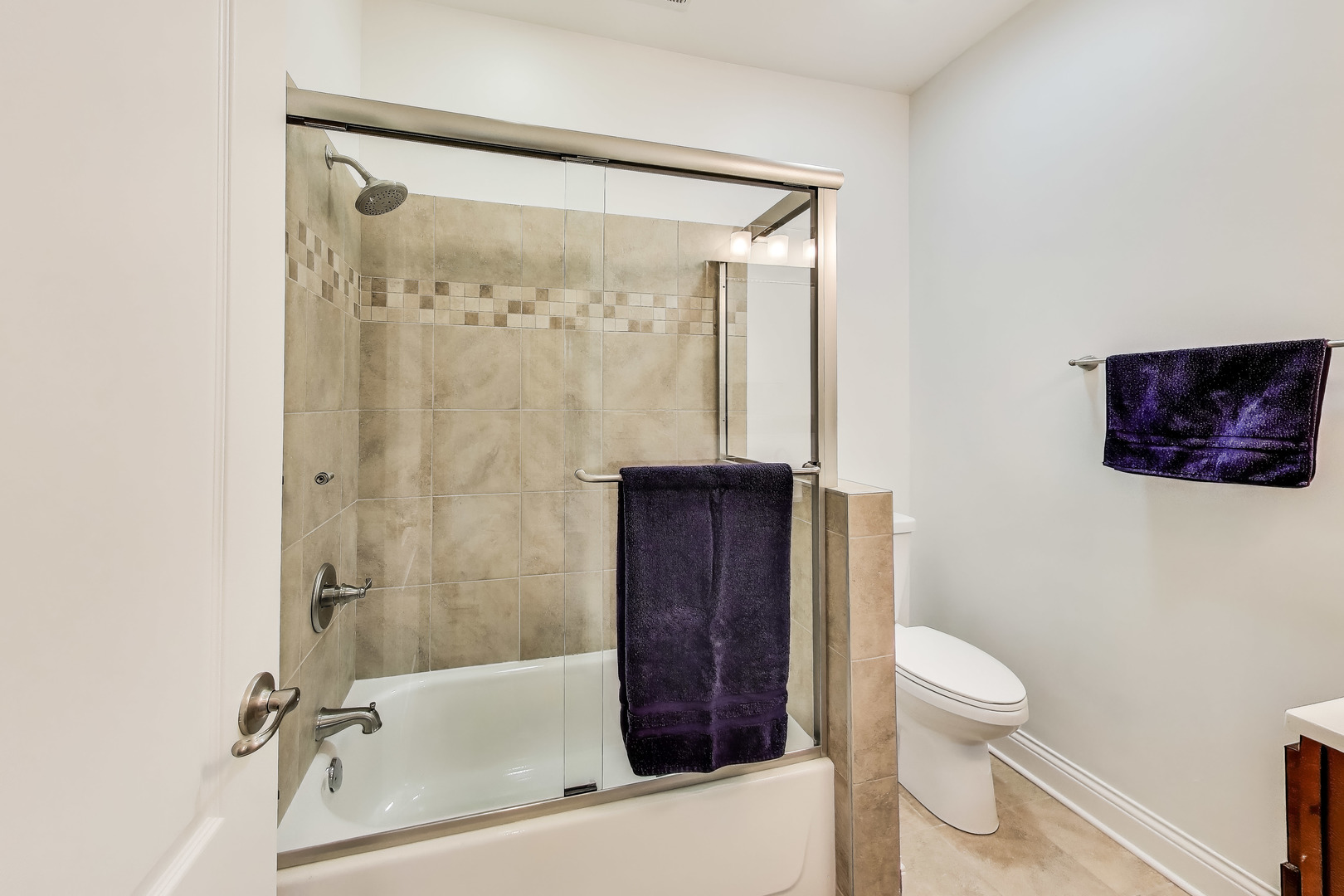 5013 W Dakin Street, Chicago, IL 60641