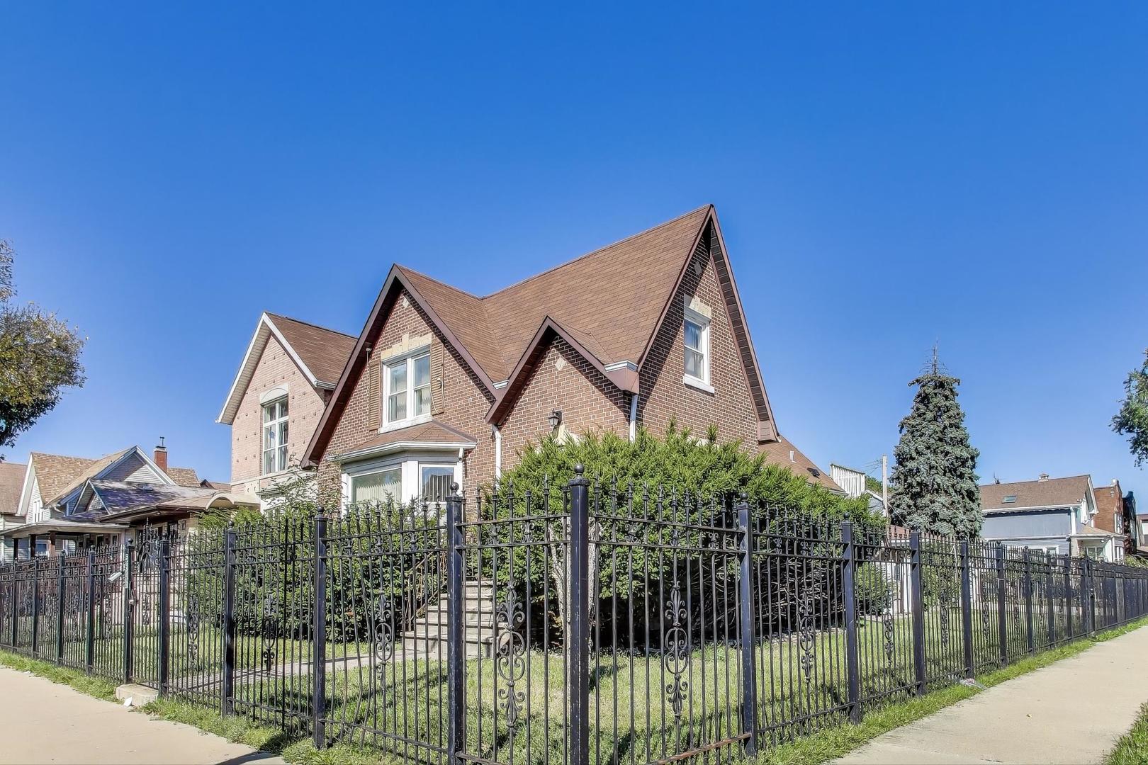 5636 W Augusta Boulevard, Chicago, IL 60651