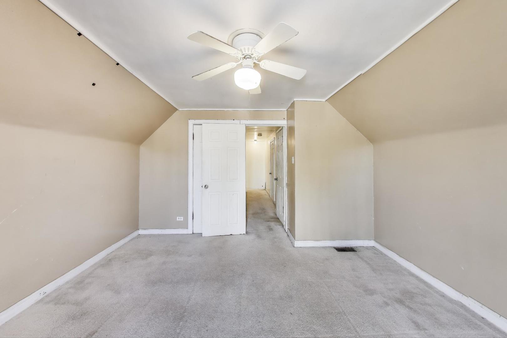 5636 W Augusta Boulevard, Chicago, IL 60651