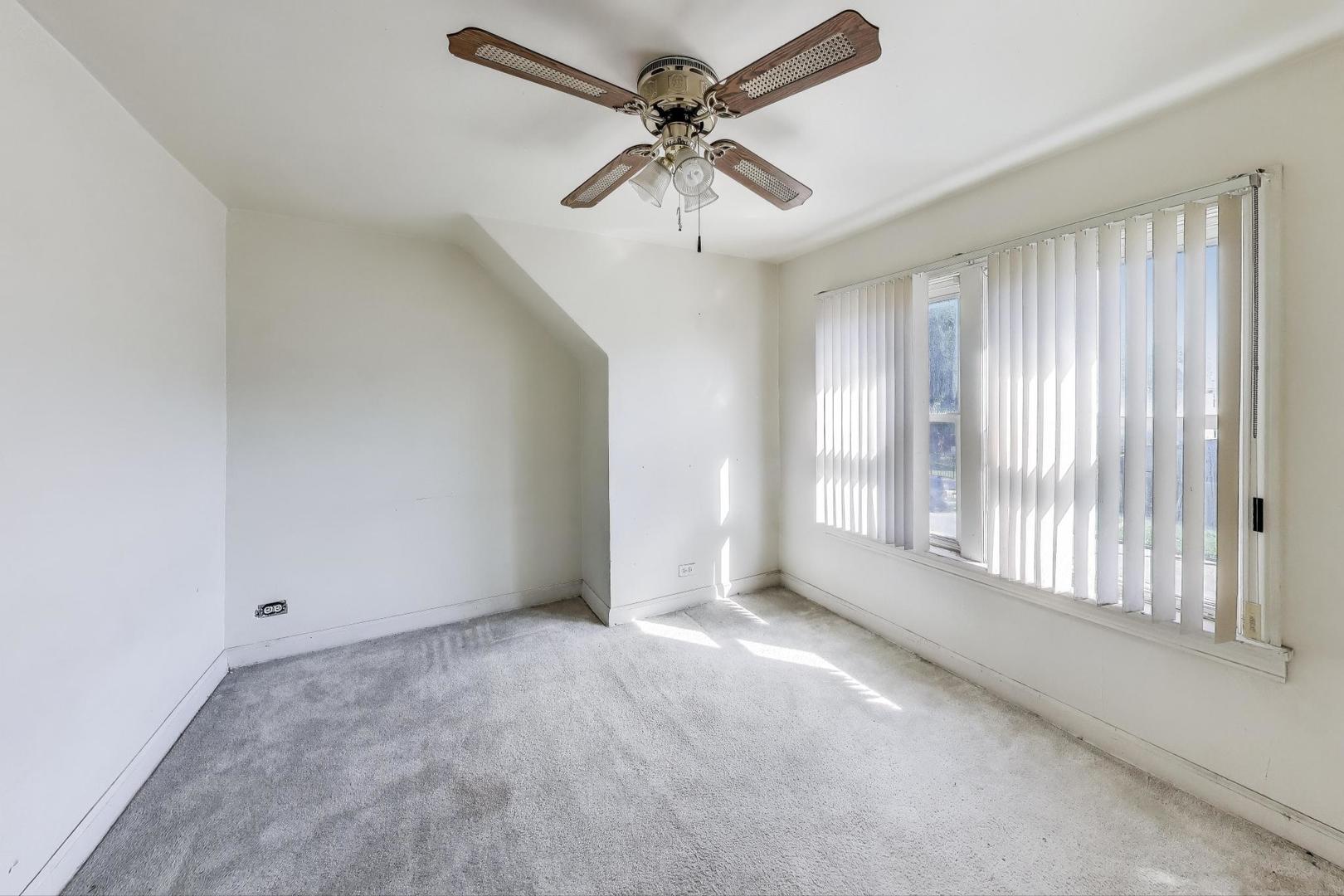 5636 W Augusta Boulevard, Chicago, IL 60651
