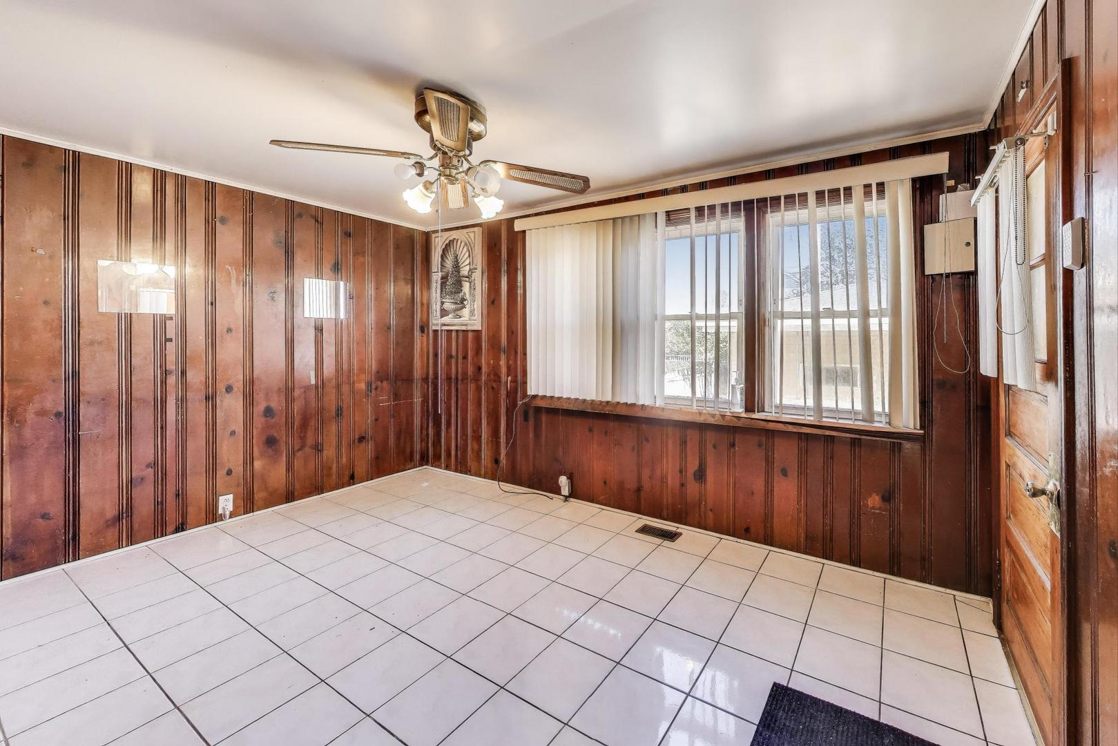 5636 W Augusta Boulevard, Chicago, IL 60651