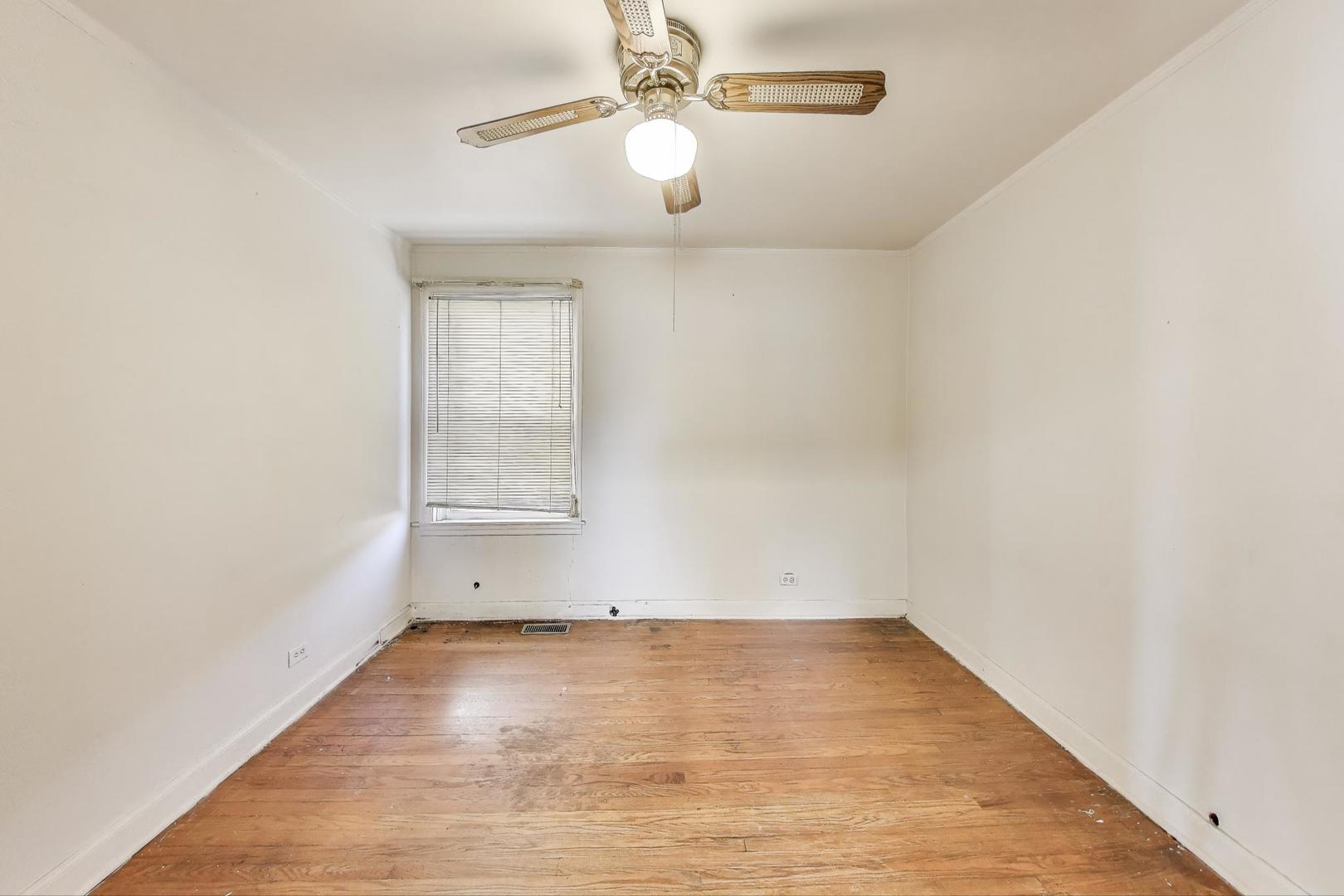 5636 W Augusta Boulevard, Chicago, IL 60651