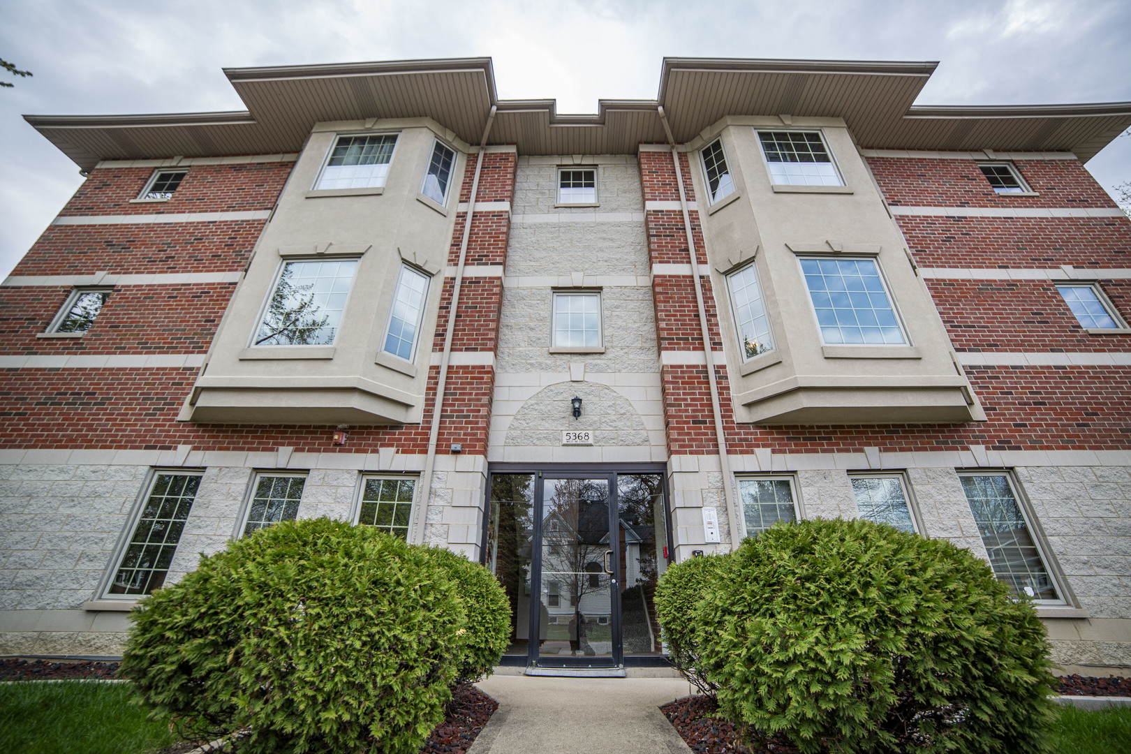 5368 W 96th Street #2S, Oak Lawn, IL 60453