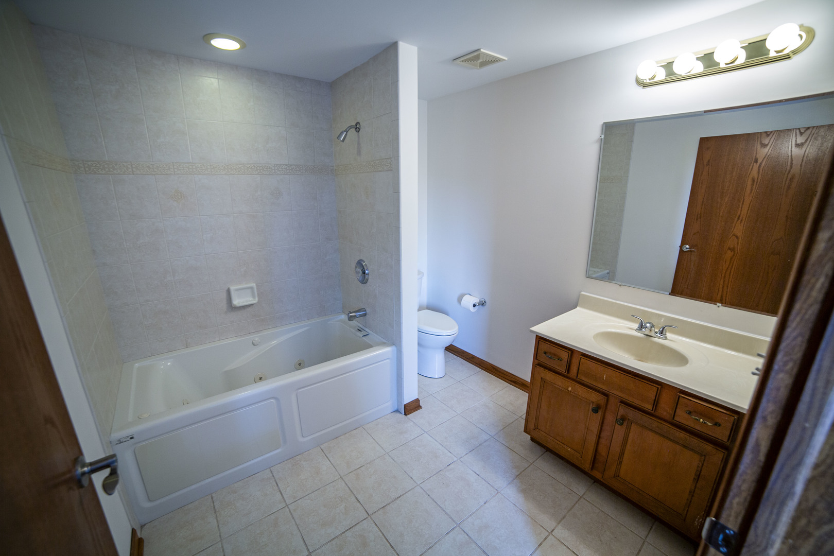 5368 W 96th Street #2S, Oak Lawn, IL 60453