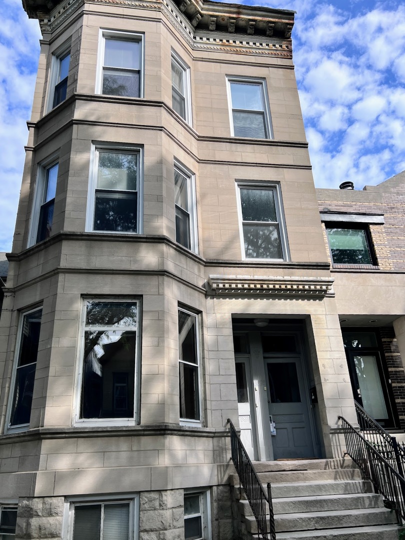 1028 W OAKDALE Avenue #GR, Chicago, IL 60657