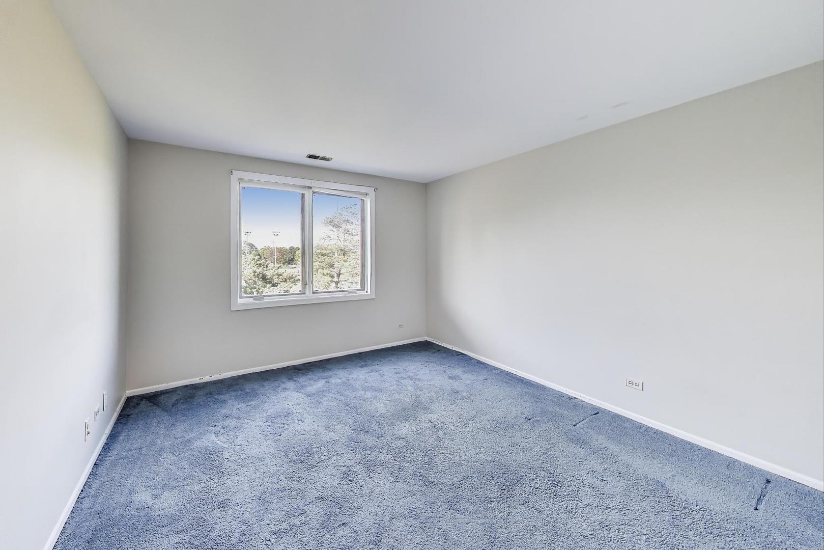 1200 W Northwest Highway #308, Mount Prospect, IL 60056