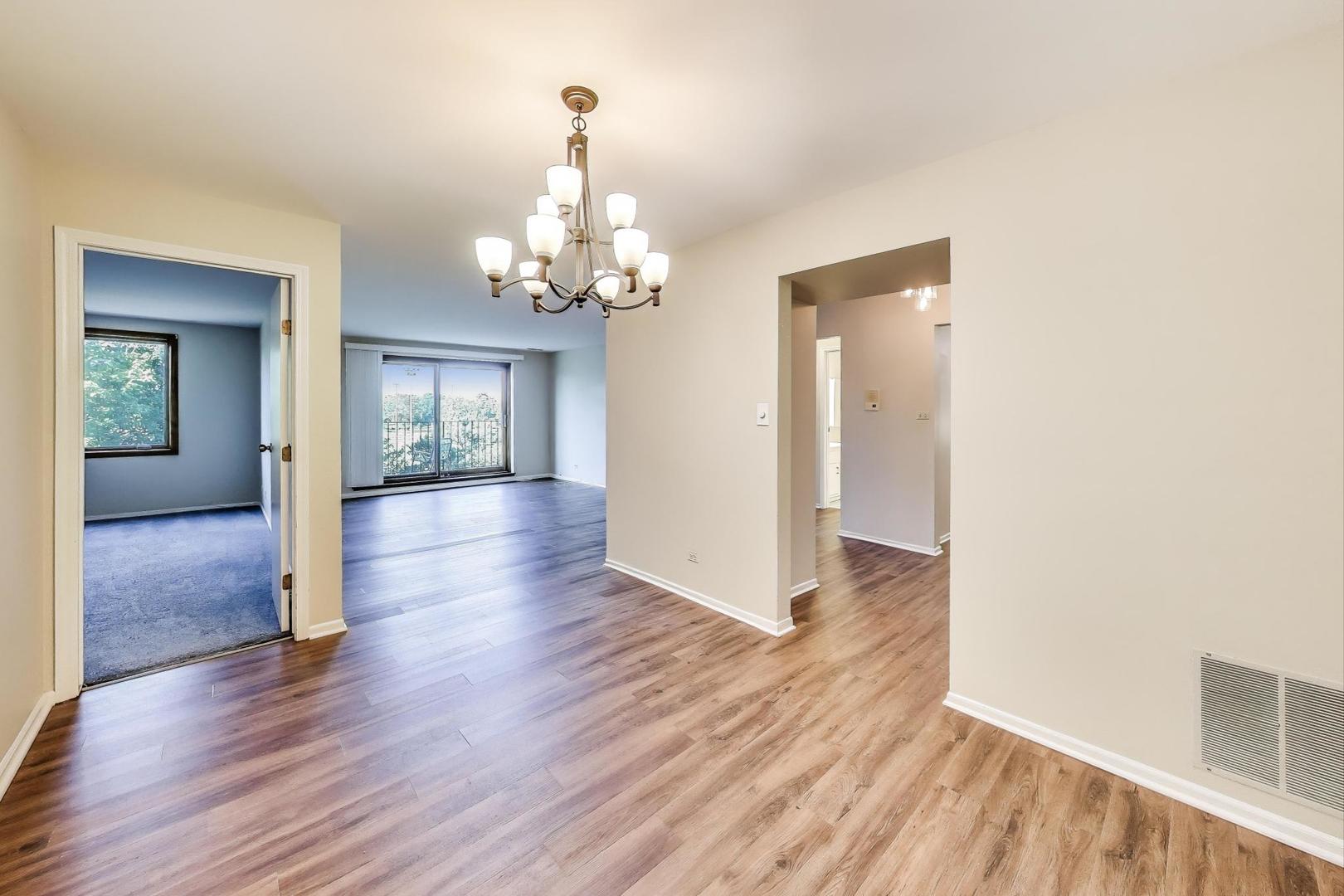 1200 W Northwest Highway #308, Mount Prospect, IL 60056