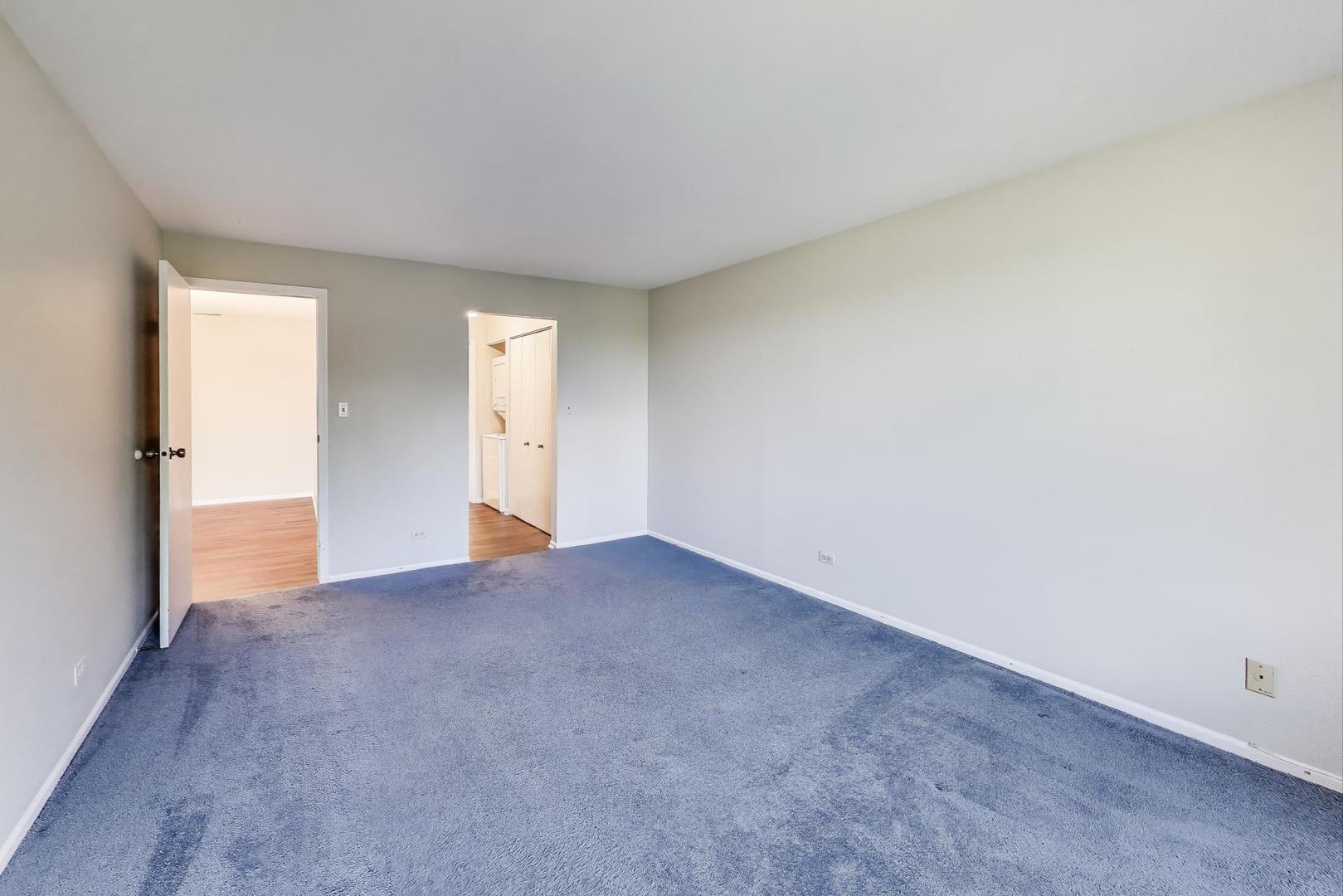 1200 W Northwest Highway #308, Mount Prospect, IL 60056