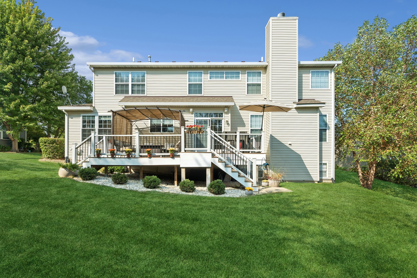 1847 Natures Court, Lindenhurst, IL 60046