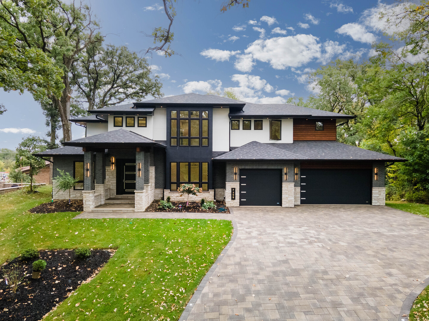 7309 W Palos Avenue, Palos Heights, IL 60463