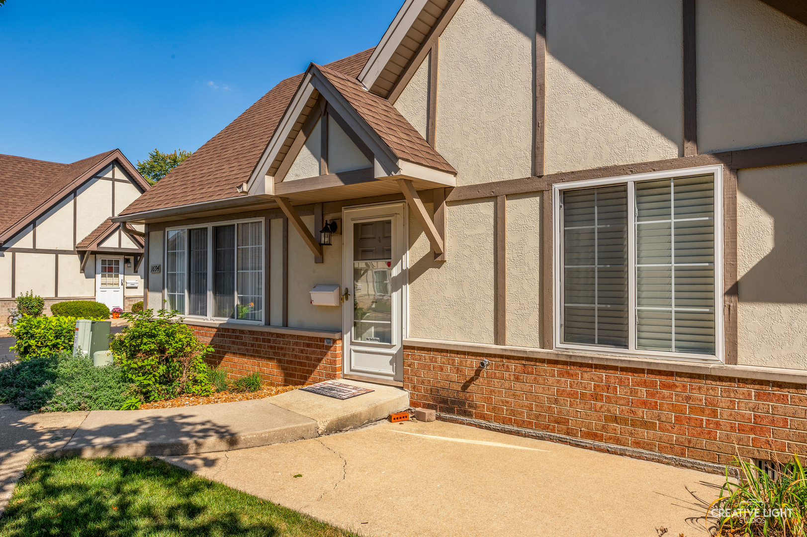 1694 WILLOW CIRCLE Drive, Crest Hill, IL 60403