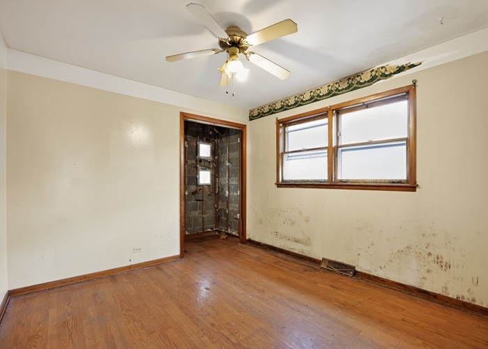 15237 Oak Street, Dolton, IL 60419