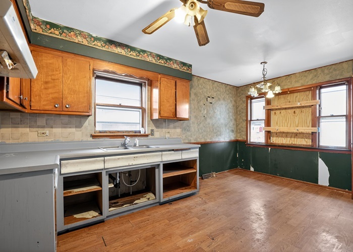 15237 Oak Street, Dolton, IL 60419