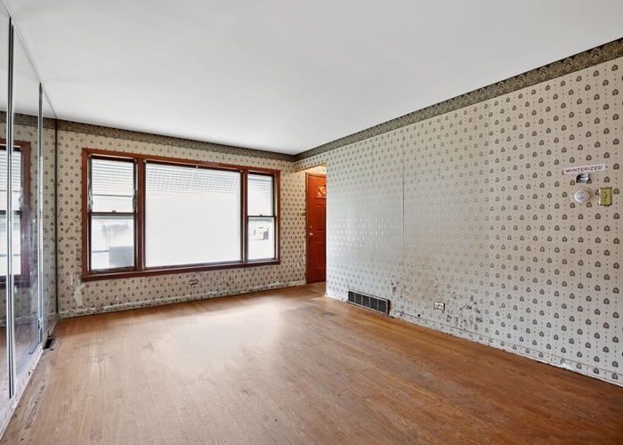 15237 Oak Street, Dolton, IL 60419