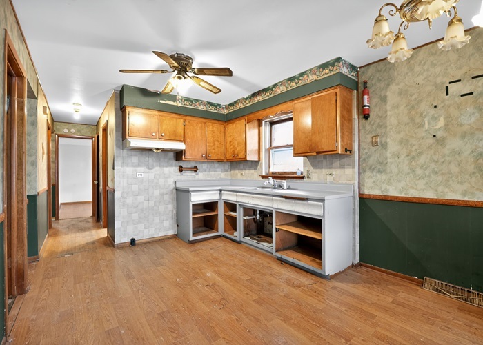 15237 Oak Street, Dolton, IL 60419