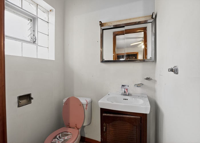 15237 Oak Street, Dolton, IL 60419