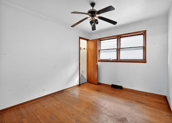 15237 Oak Street, Dolton, IL 60419