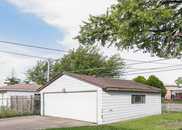 15237 Oak Street, Dolton, IL 60419