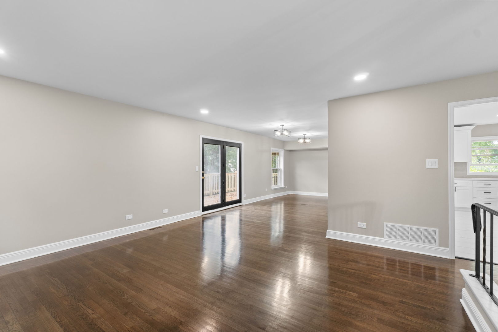 1180 Cobble Hill Court, Hoffman Estates, IL 60169