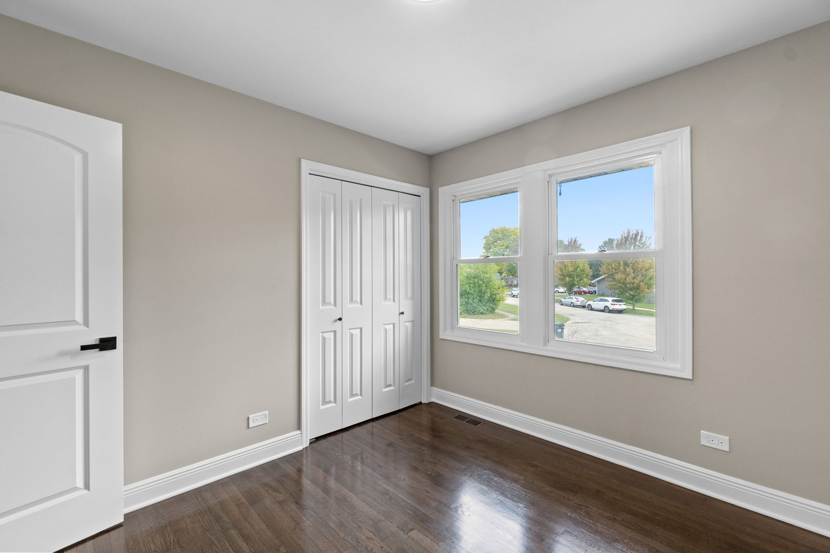 1180 Cobble Hill Court, Hoffman Estates, IL 60169