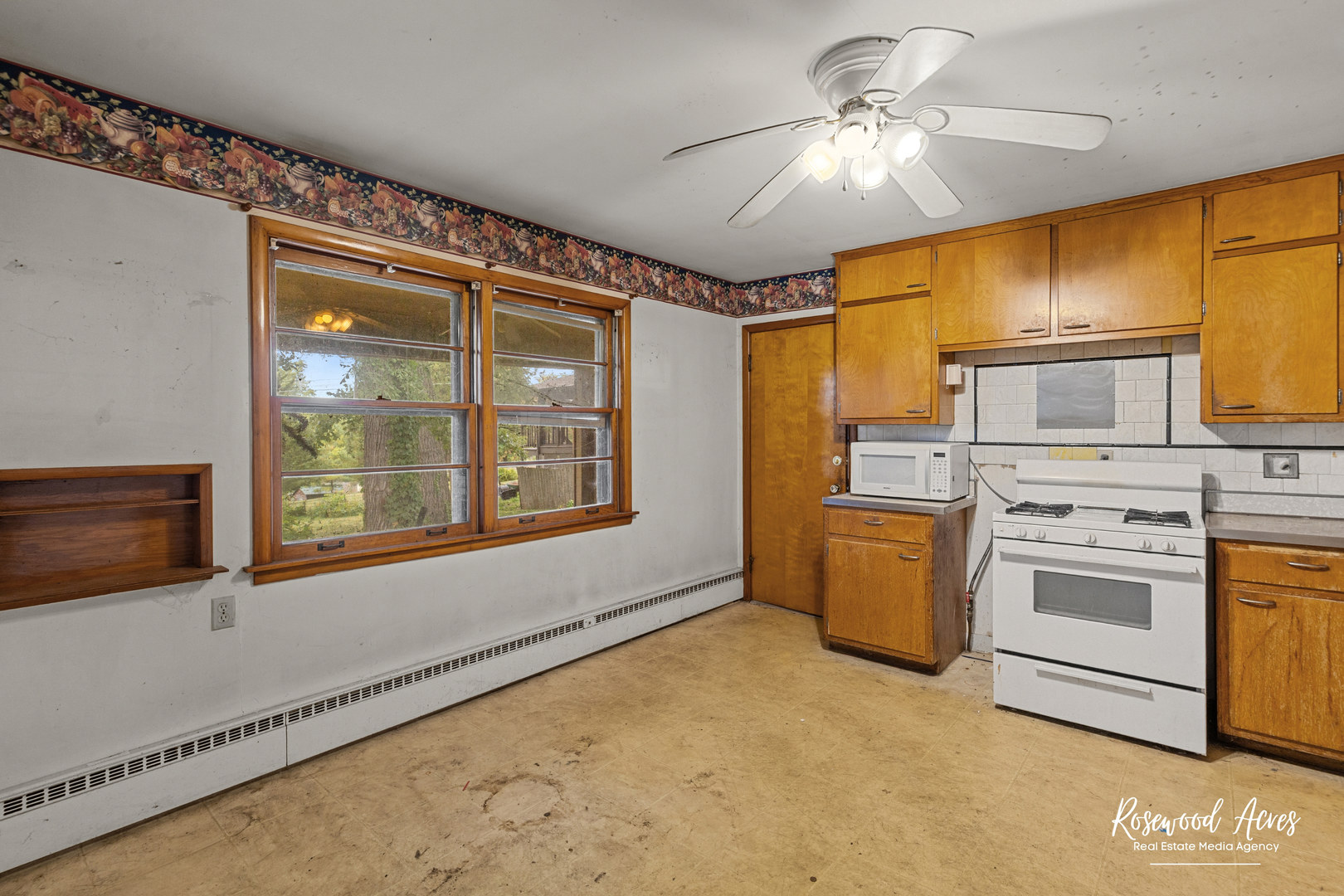 665 N Kennedy Drive, Kankakee, IL 60901