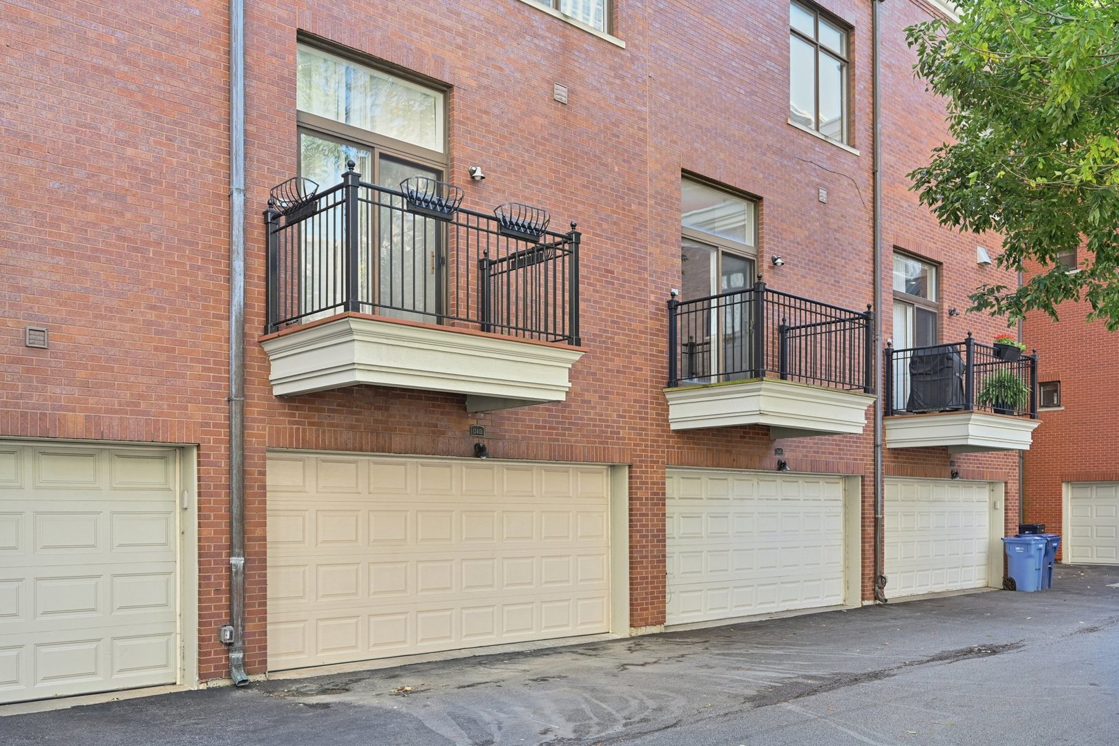 1341 S Indiana Avenue #D, Chicago, IL 60605