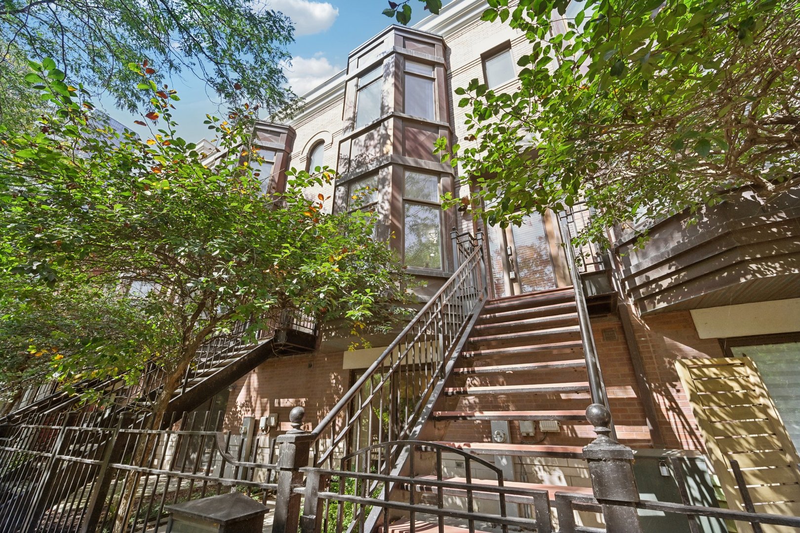 1341 S Indiana Avenue #D, Chicago, IL 60605