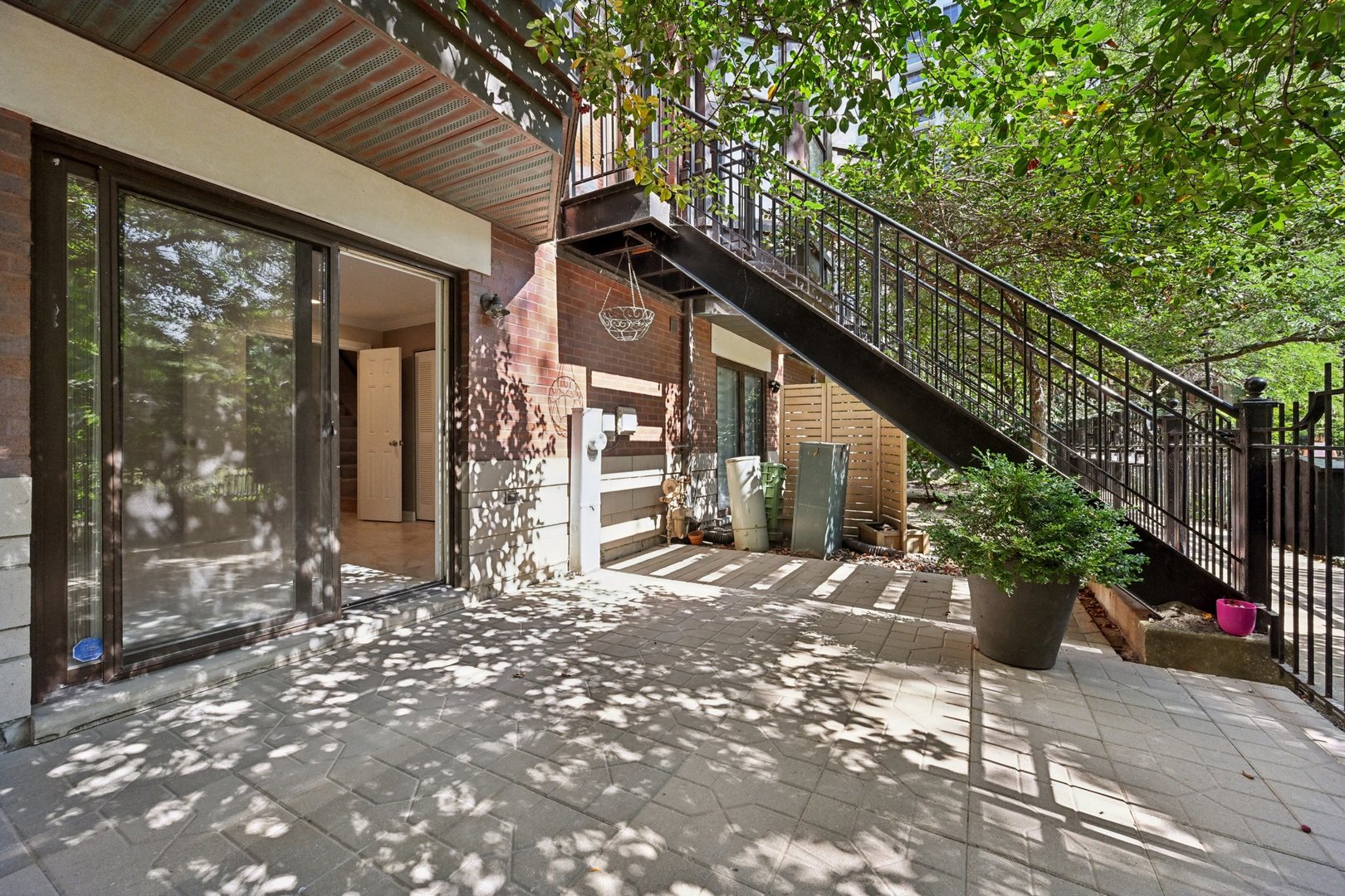 1341 S Indiana Avenue #D, Chicago, IL 60605