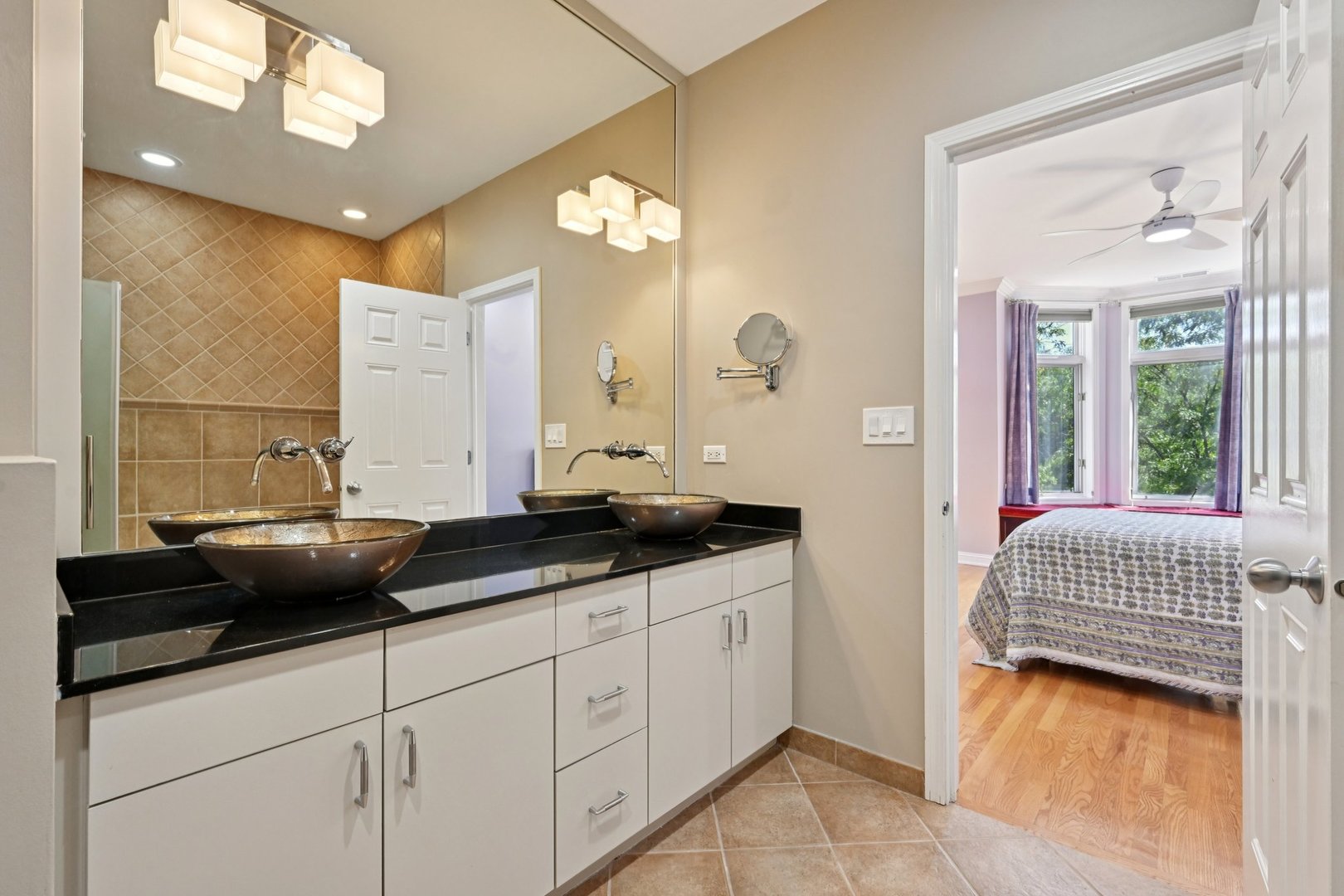 1341 S Indiana Avenue #D, Chicago, IL 60605
