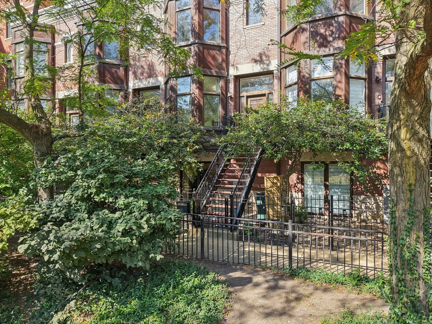1341 S Indiana Avenue #D, Chicago, IL 60605
