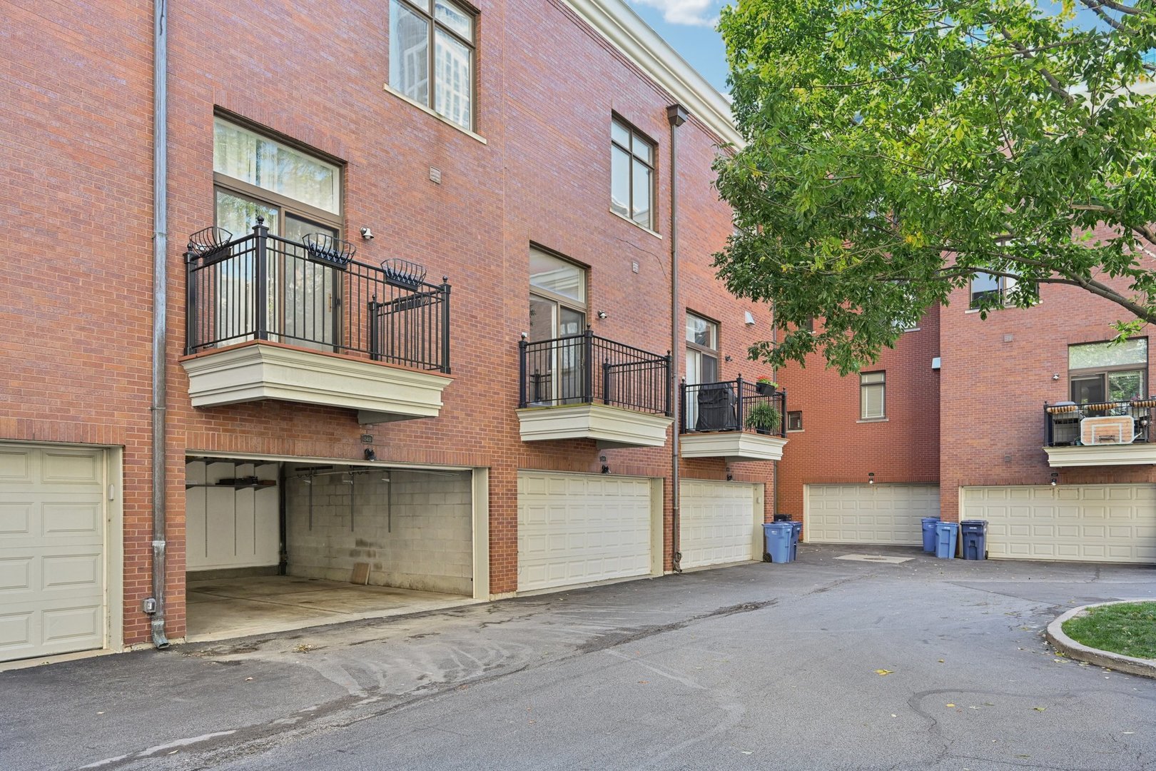 1341 S Indiana Avenue #D, Chicago, IL 60605